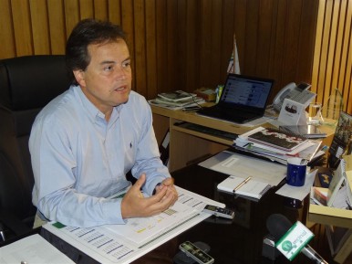 foto-conferencia-alcalde-386x289