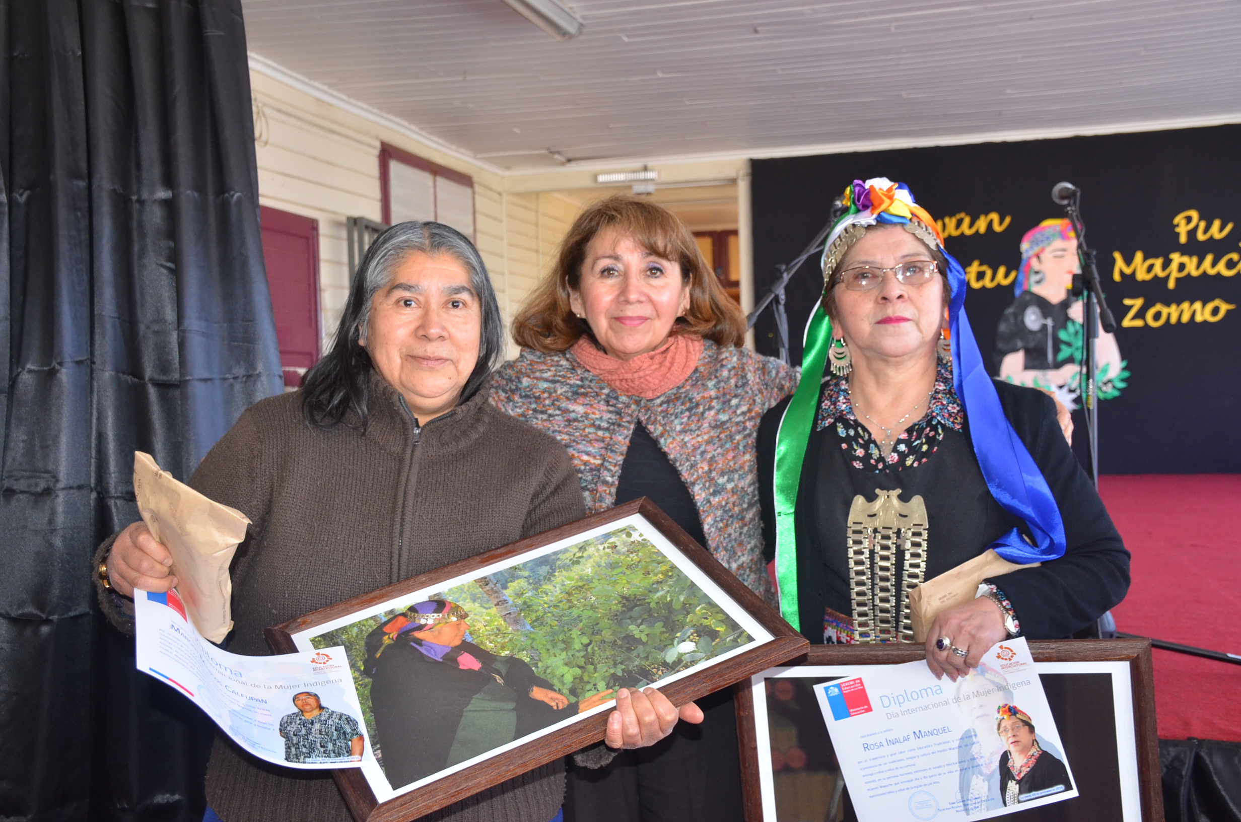 Margot Marcos, Seremi de Educación Erna Guerra y Rosa Inalaf