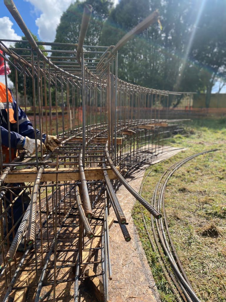 Comenzó la construcción de estanques de tormenta en Panguipulli para minimizar el impacto ambiental que generan las aguas lluvias