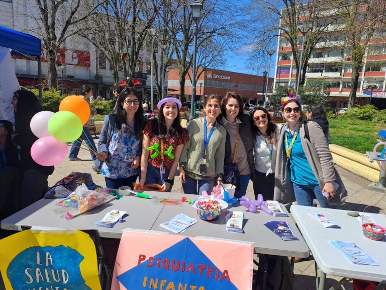 Seremi de Salud realizó en Valdivia la Primera Feria de Salud Mental