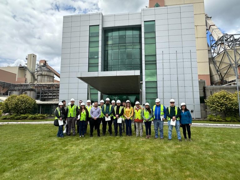 Comités Energéticos de Corral y La Unión conocieron experiencias exitosas de producción sustentable de energía en Mariquina