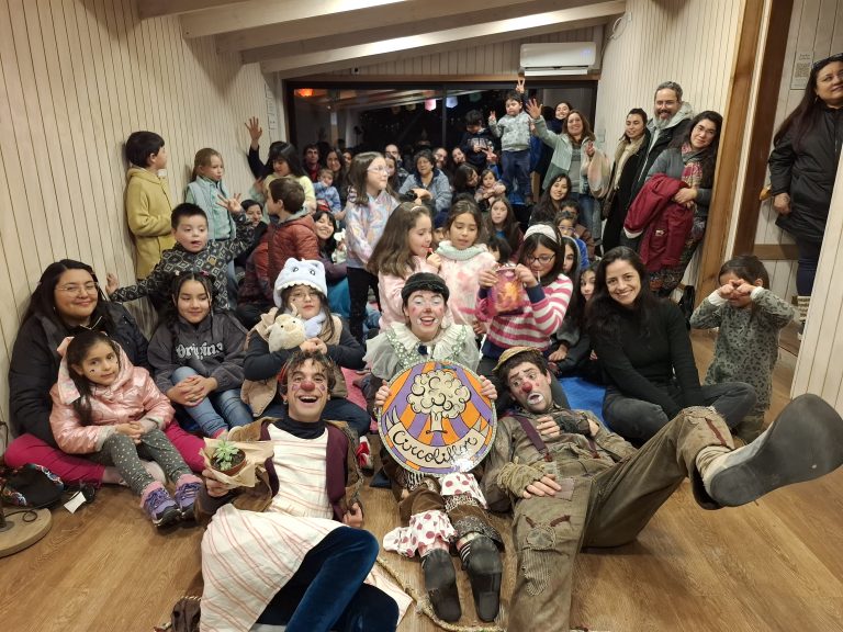 Circoliflor deslumbra en Lago Ranco con «Circo Popurrí»: Una experiencia mágica para toda la familia