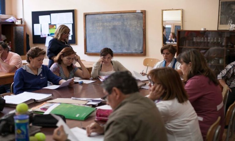 Mineduc invita a participar de consulta abierta a la ciudadanía sobre propuesta de actualización curricular