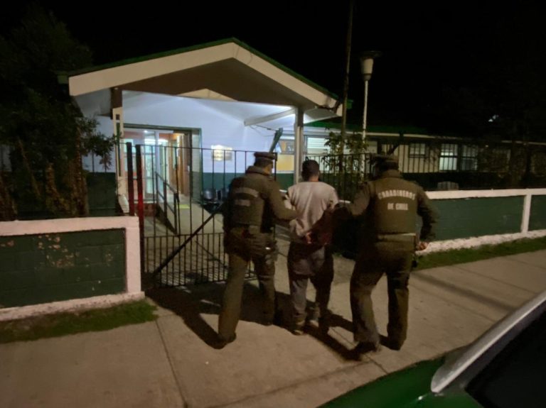 Carabineros de Liquiñe detienen a hombre de 44 años por femicidio frustrado