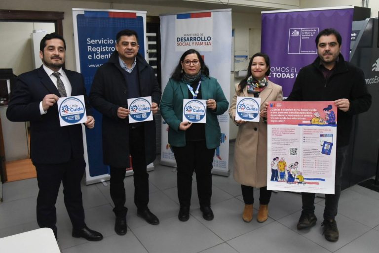En Los Ríos se otorgó sello Chile Cuida al Registro Civil para atención preferente y domiciliaria de personas cuidadoras
