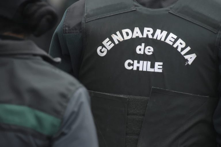 Gendarmería Los Ríos interpondrá querella contra internos que agredieron a funcionarios