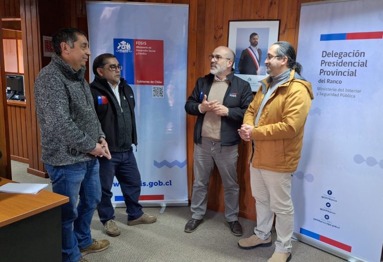 Convenio entre Delegación Presidencial del Ranco y el FOSIS reforzará atención ciudadana en la provincia