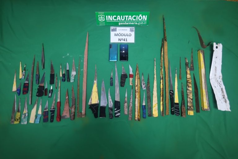 Allanamiento simultáneo en Complejo Penitenciario de Valdivia permite incautar celulares, armas blancas y sustancias prohibidas