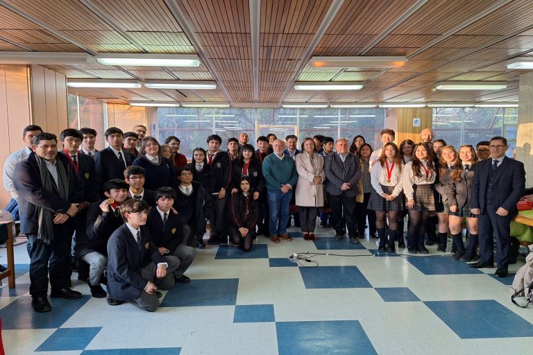 Equipo Los Cau Cau del Instituto Salesiano de Valdivia se queda con la final regional del Torneo Delibera 2024