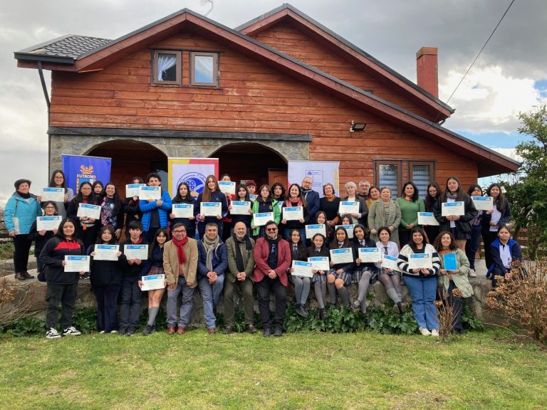 Estudiantes de Futrono se inspiraron en Neruda y Ramón Quichiyao