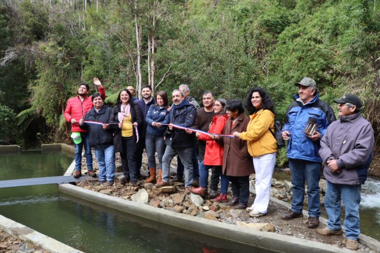 Comunidad Indígena de Iñipulli inaugura mejoramiento de proyecto de riego con ayuda de INDAP