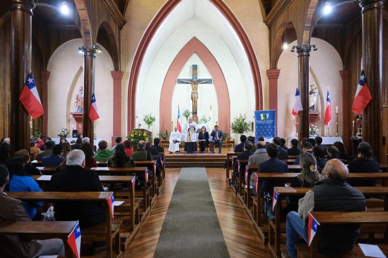 Con Te Deum y Desfile Cívico celebran en La Unión los 17 años de la Región de Los Ríos y de la Provincia del Ranco