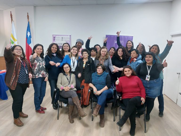 Ministerio de la Mujer y Prodemu realizan diálogo participativo sobre derechos sexuales y reproductivos con mujeres en Valdivia