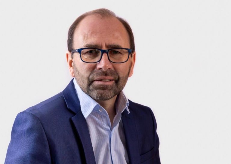 Javier Rosas: “Queremos retomar las confianzas políticas y económicas en Río Bueno”