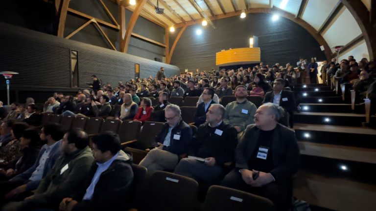 Con gran éxito se realizó en Valdivia el “Seminario Energía: Biocombustibles, Calefacción y Electrodependencia”