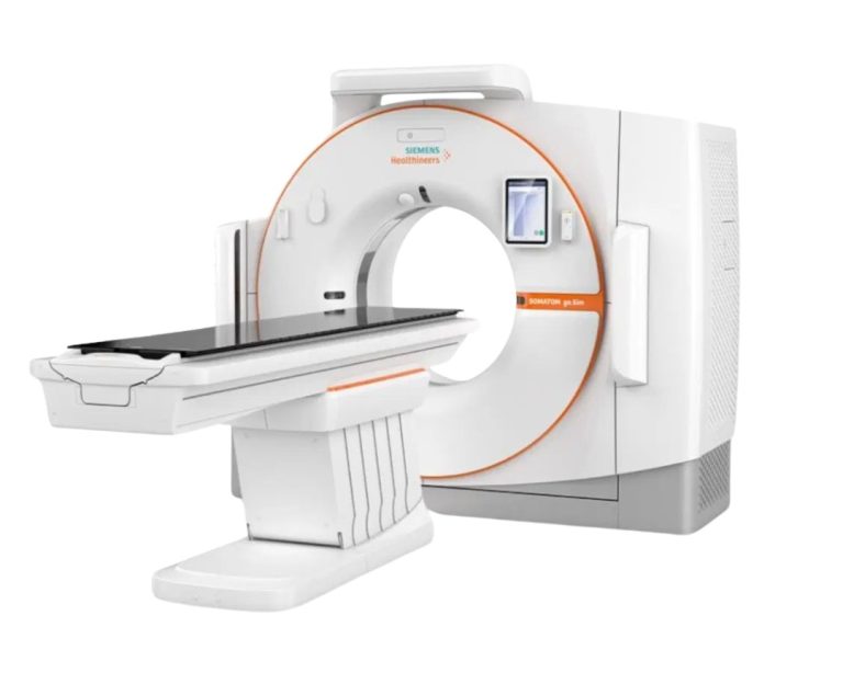 Hospital Base Valdivia inicia proceso de reposición del Scanner del Servicio de Oncología