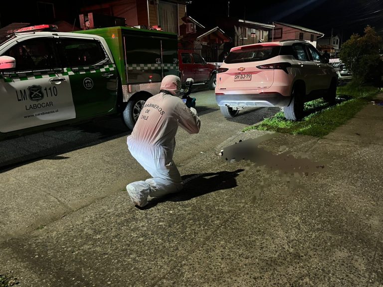 Carabineros de Valdivia detiene a cinco sospechosos tras brutal agresión con arma de fuego que deja a joven en riesgo vital