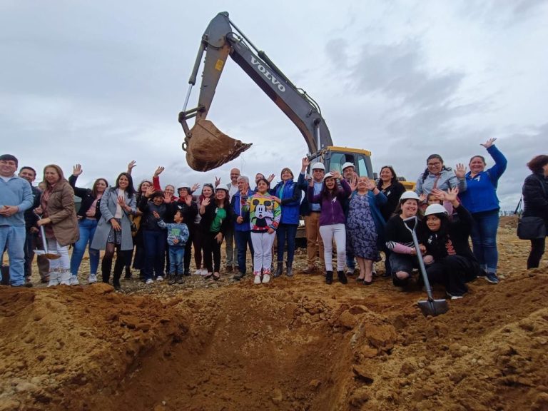 Inician viviendas para 104 familias de La Unión