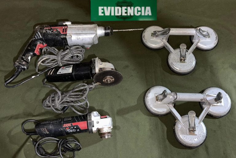 Carabineros detiene a hombre con amplio historial criminal tras intento de robo en Valdivia