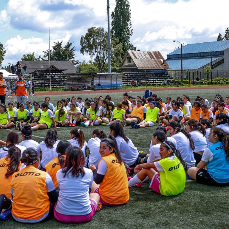 Proyecto permitió la visita del Cuerpo Técnico de la Roja Femenina para observar el talento regional
