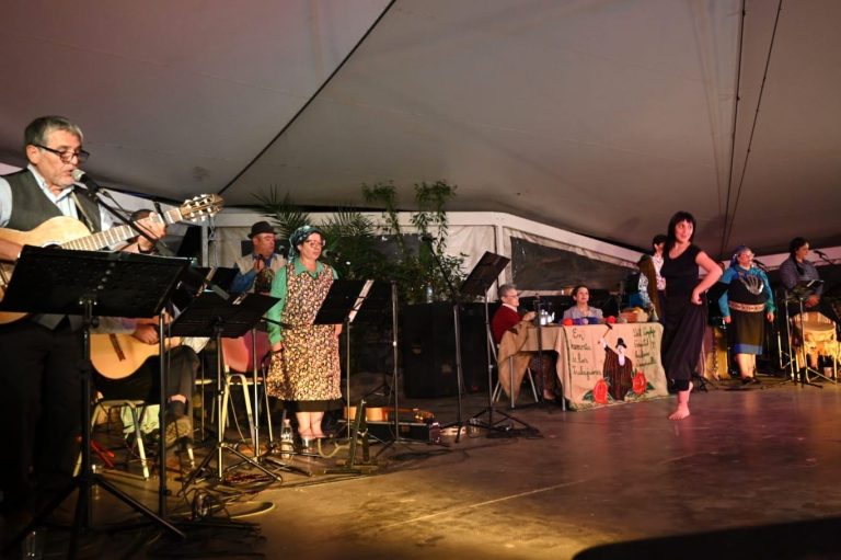 En una emocionante presentación Cantata Cuatro Actos de Memoria tocó en Villa Grimaldi