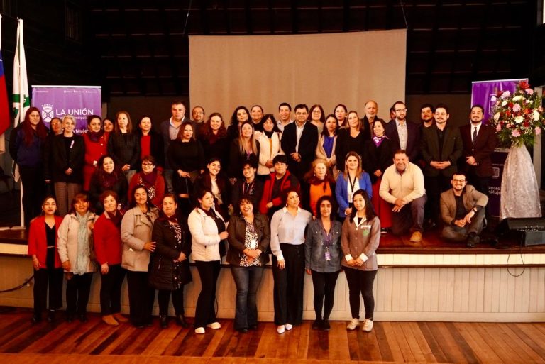 Campaña del Ministerio de la Mujer en Los Ríos promueve sensibilización juvenil y combate el acoso callejero en La Unión