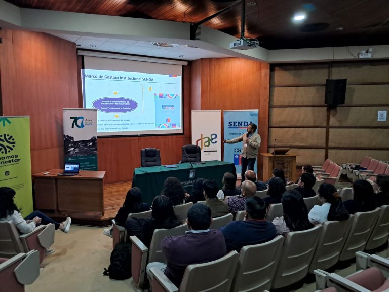 UACh firmó un convenio con SENDA Los Ríos