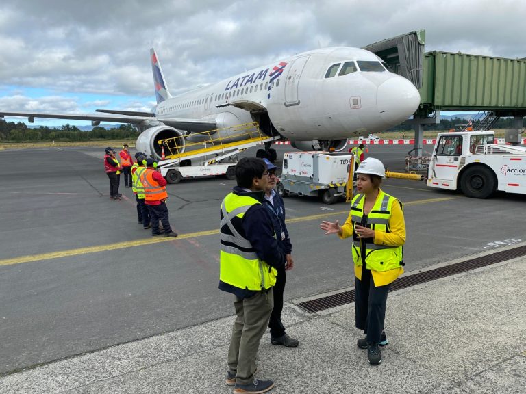 MOP concluye primera etapa de reemplazo de asfaltos en Aeródromo Pichoy