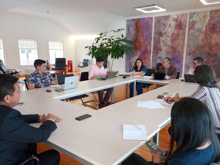 Rectoría de la UACh fortalece diálogo con Sindicato de Trabajadores Nº1