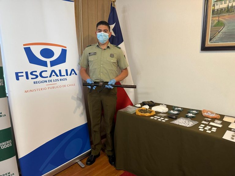 Fiscalía y OS7 de Carabineros desbaratan banda dedicada al trafico de drogas e incautan más de $10.000.000 en droga