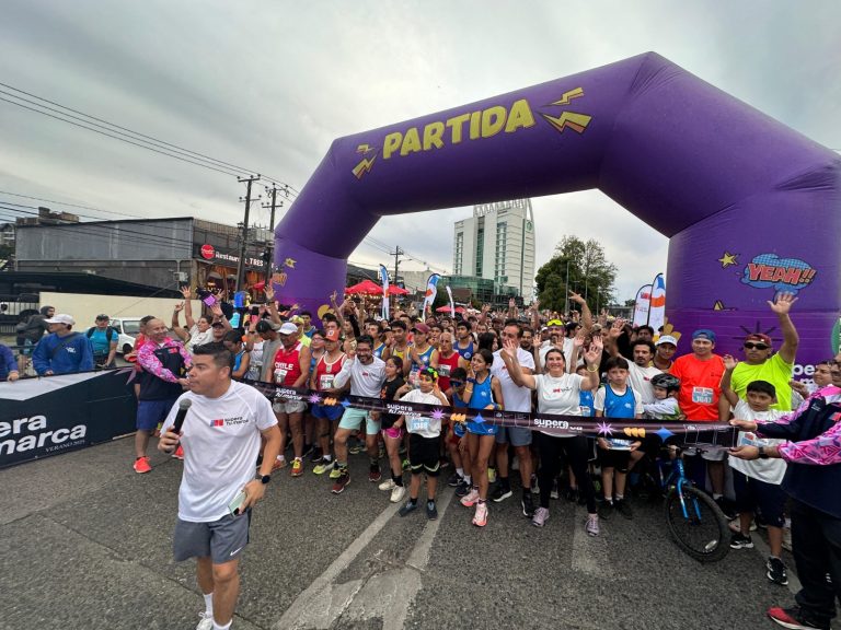 Más de 2 mil personas participaron en la Gran Corrida Familiar MINDEP-IND
