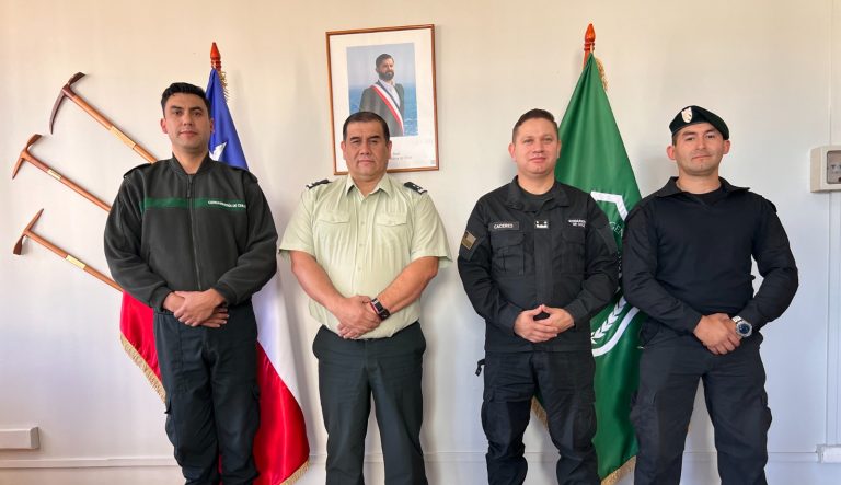 Gendarmería entrega reconocimiento a funcionarios que frustraron vulneración a la seguridad en CP de Valdivia