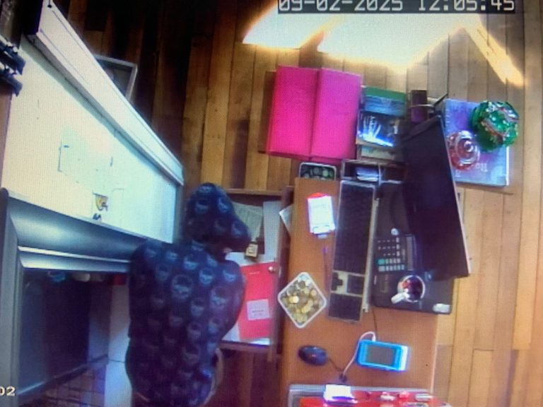 Dos robos en La Unión: Delincuente roba en Café Pan de Azúcar y en local de Herty Báez