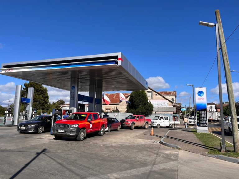 Asalto a Servicentro Copec en La Unión: Delincuentes huyen con $20 millones