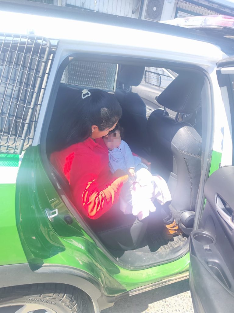 Carabineros de Valdivia rescatan a lactante secuestrada por sus padres en operativo conjunto