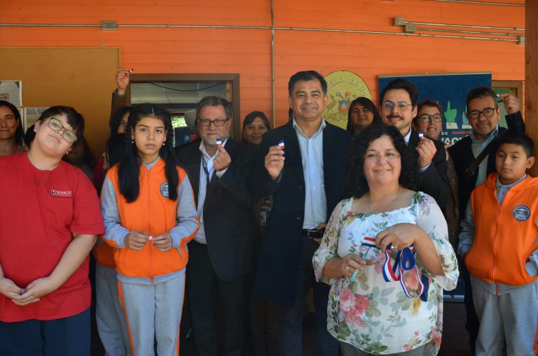Con inauguración de obras de la Escuela Rural Malchehue dieron el vamos al año escolar 2025 en Los Ríos