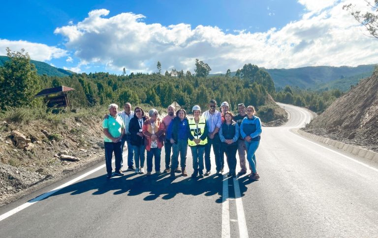 MOP avanza en mejoramiento de Ruta Valdivia-Corral y pavimentación del camino ya alcanza los 27 km.