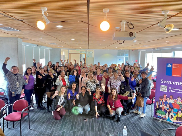 SernamEG culmina actividades del 8M en Valdivia con un encuentro masivo de mujeres