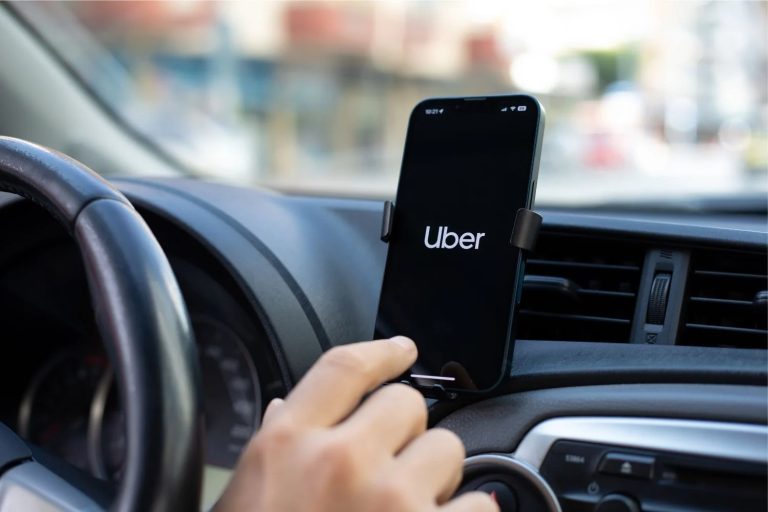 Fiscalía de Los Ríos logra condena contra banda que asaltaba a choferes de Uber en Valdivia
