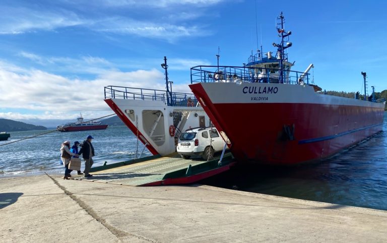 MTT anunció gratuidad en el servicio de barcazas Niebla-Corral para mayores de 65 años