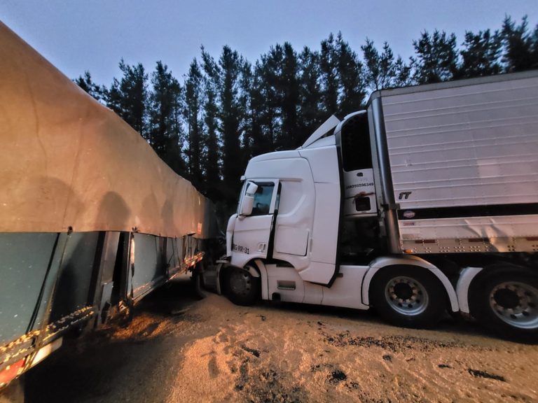 Accidente de tránsito en Ruta 5 Sur mantiene tránsito interrumpido en sentido norte a sur