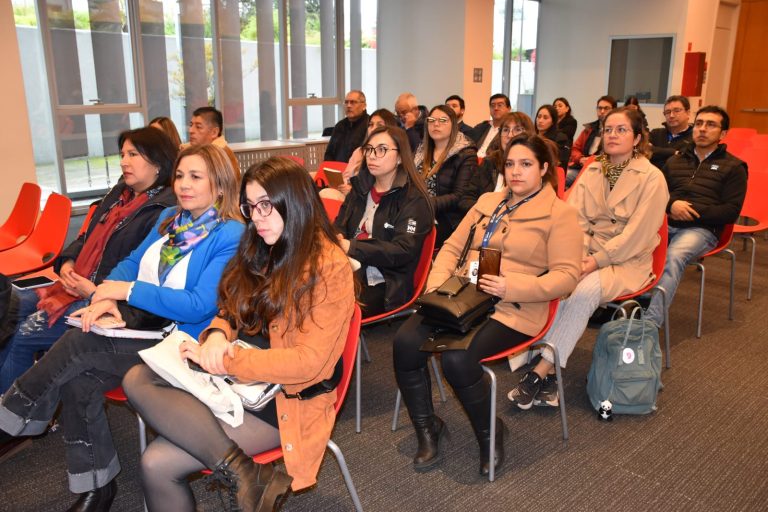 Futuro del trabajo y capacitación centraron el diálogo de empresas de Los Ríos en Valdivia