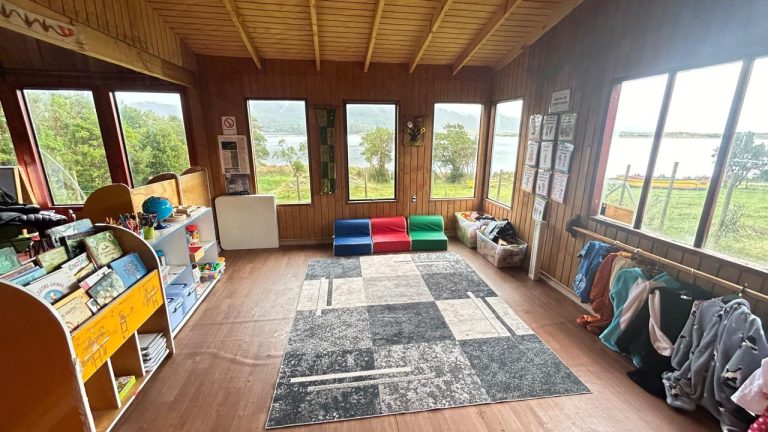 Escuela Rural de Chaihuín retorna a clases en recintos provisorios