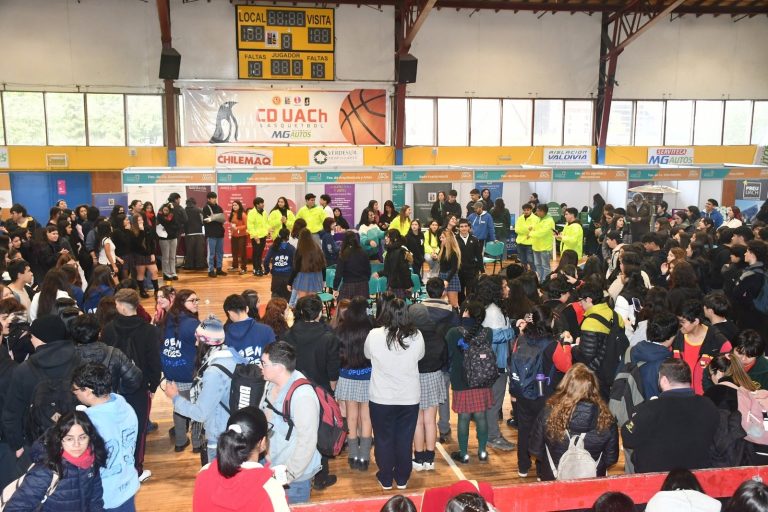 Más de 2000 estudiantes participaron en EXPO UACh + Puertas Abiert@s realizada en Valdivia