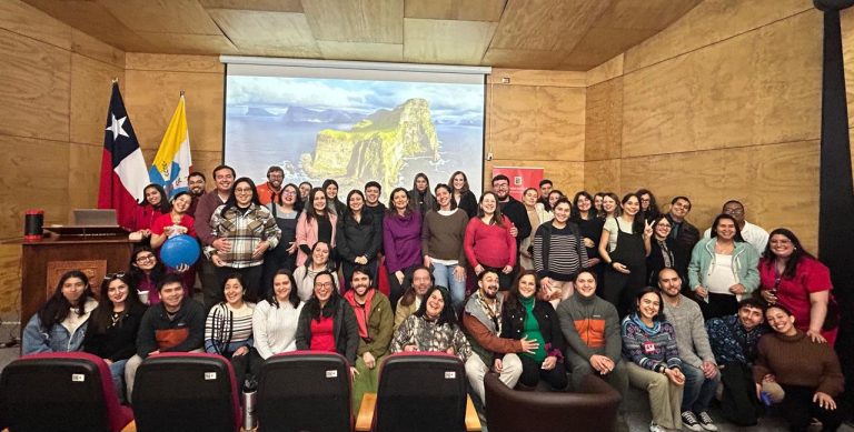 Hospital Base Valdivia conmemora la Semana Mundial del Parto Respetado con un taller dedicado a gestantes y sus acompañantes