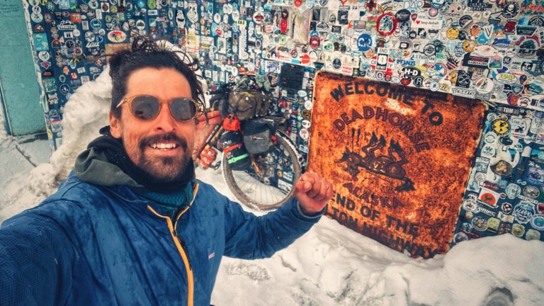 Desde el fin del mundo hasta el Ártico: la odisea de un chileno en bicicleta en busca de libertad