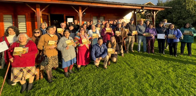 Memoria viva de Lago Ranco: Exitoso conversatorio celebró el lanzamiento de libro que rescata el patrimonio oral de la comuna