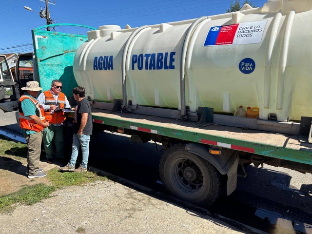Municipalidad de Río Bueno denuncia suspensión del suministro de agua en sectores rurales por abandono de empresa contratada por Delegación Provincial