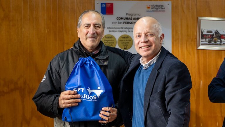 Paillaquino demostró que no hay edad para estudiar: adulto de 68 de años aprobó práctica profesional en el municipio