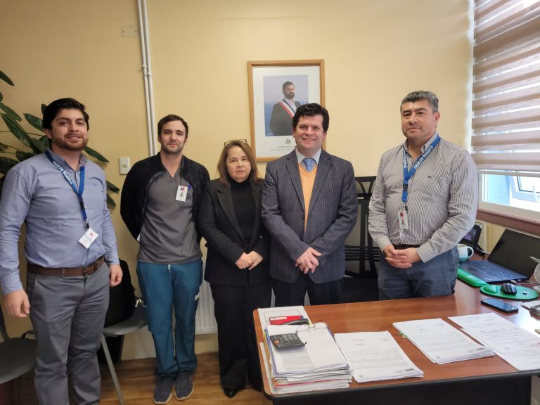 Juez de Río Bueno se reúne con director de hospital de la comuna y destaca el correcto cumplimiento de medidas de protección